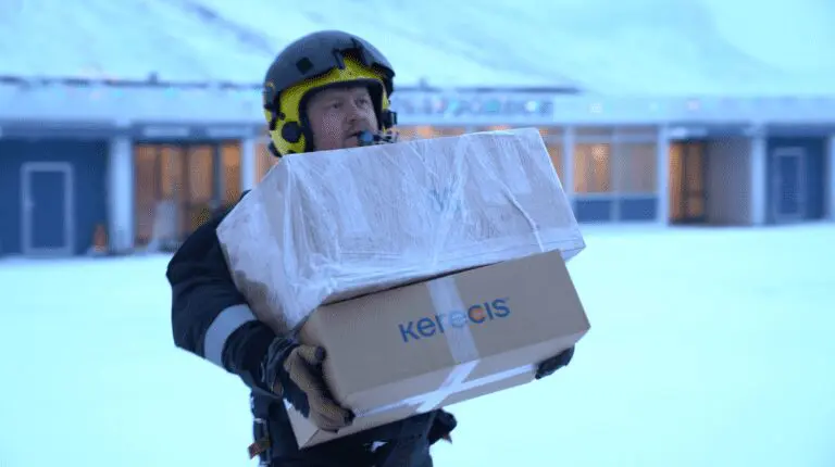 Coast Guard transporting Kerecis grafts